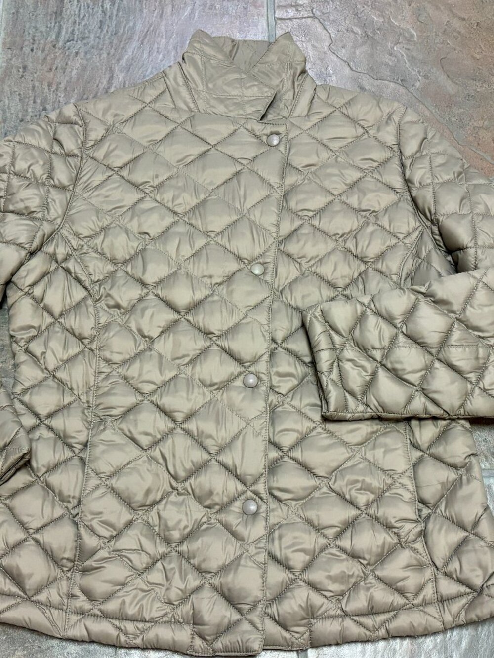~~LL Bean Jacket Women M Taupe Quilted Insulated Snap Button Puffer Coat Outdoor